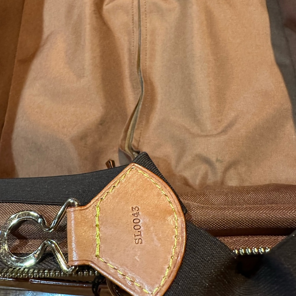 Louis Vuitton monogram carry on luggage - Picture 7 of 8